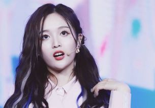  吴宣仪 
